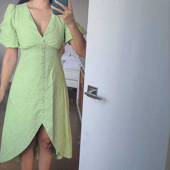 Lulu's dress - Picture 6 of 8